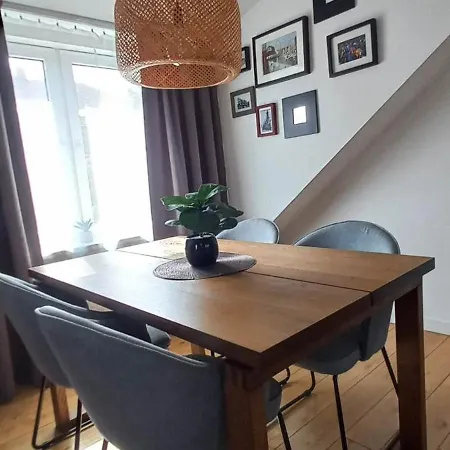 Apartment Cozy And Stylish In 1877 Historical House