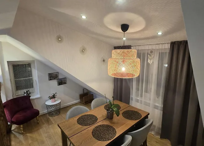 Cozy And Stylish In 1877 Historical House Appartement